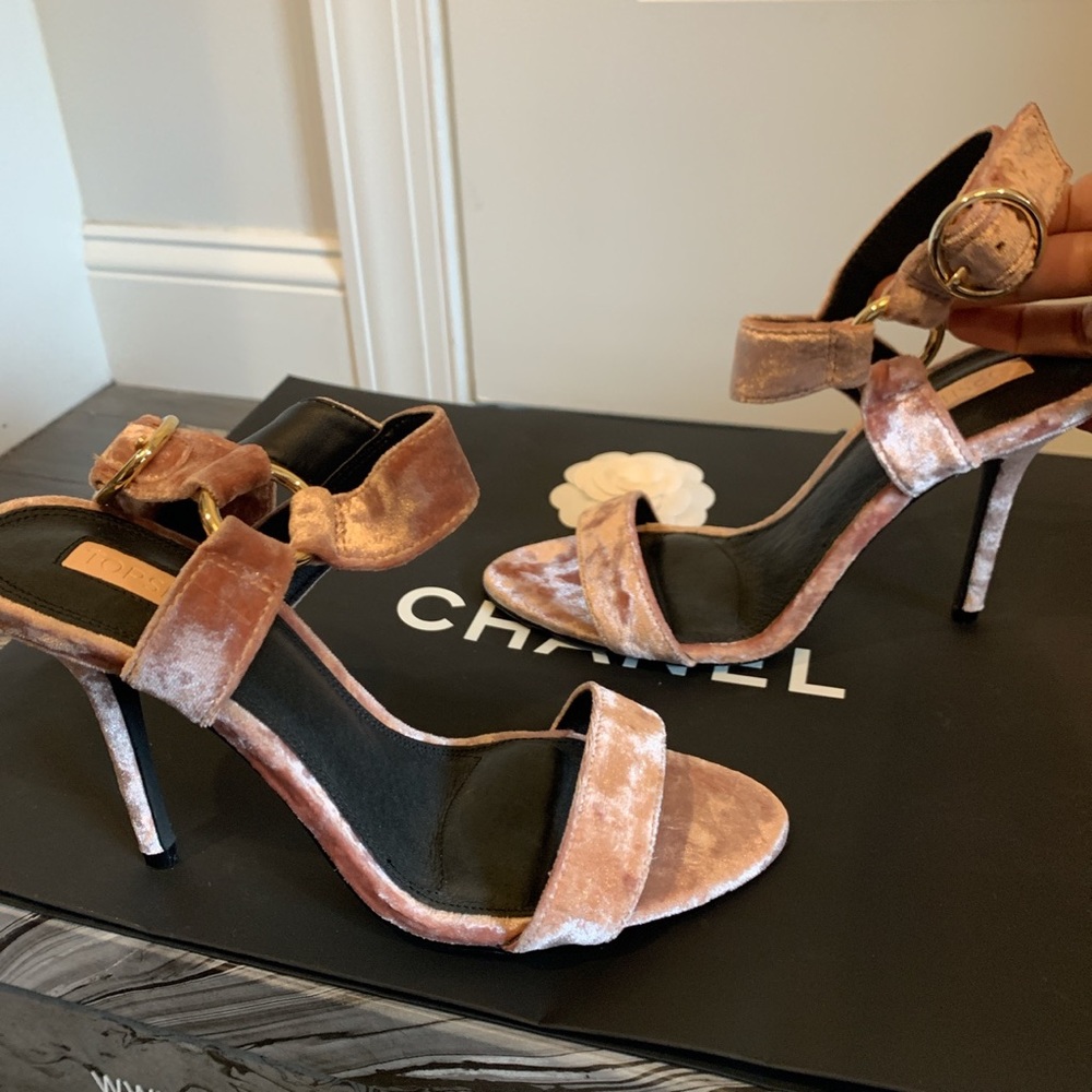Topshop size 9 pink velour heels